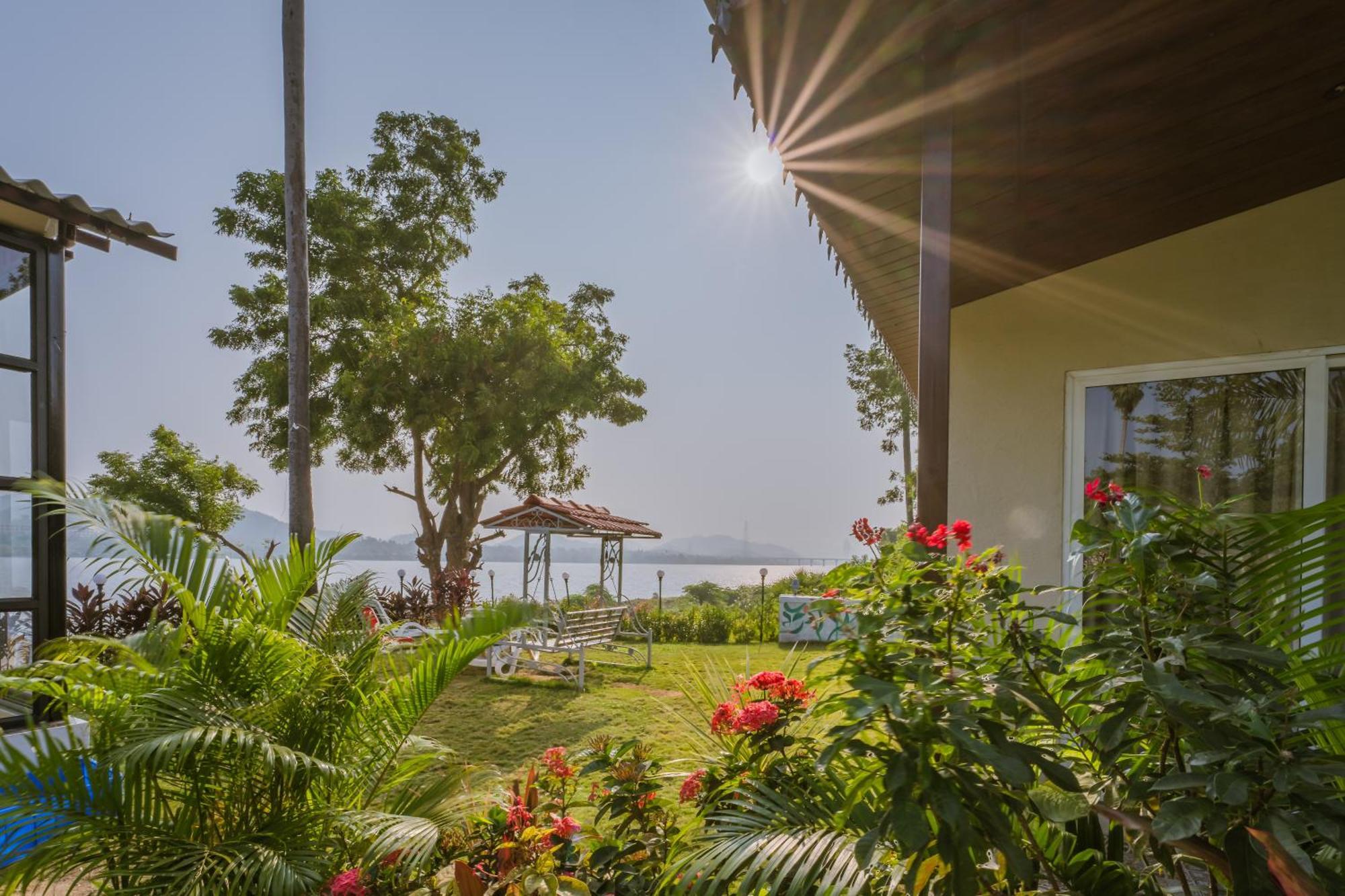 Riverview Tent Resort Kevadia Exterior photo