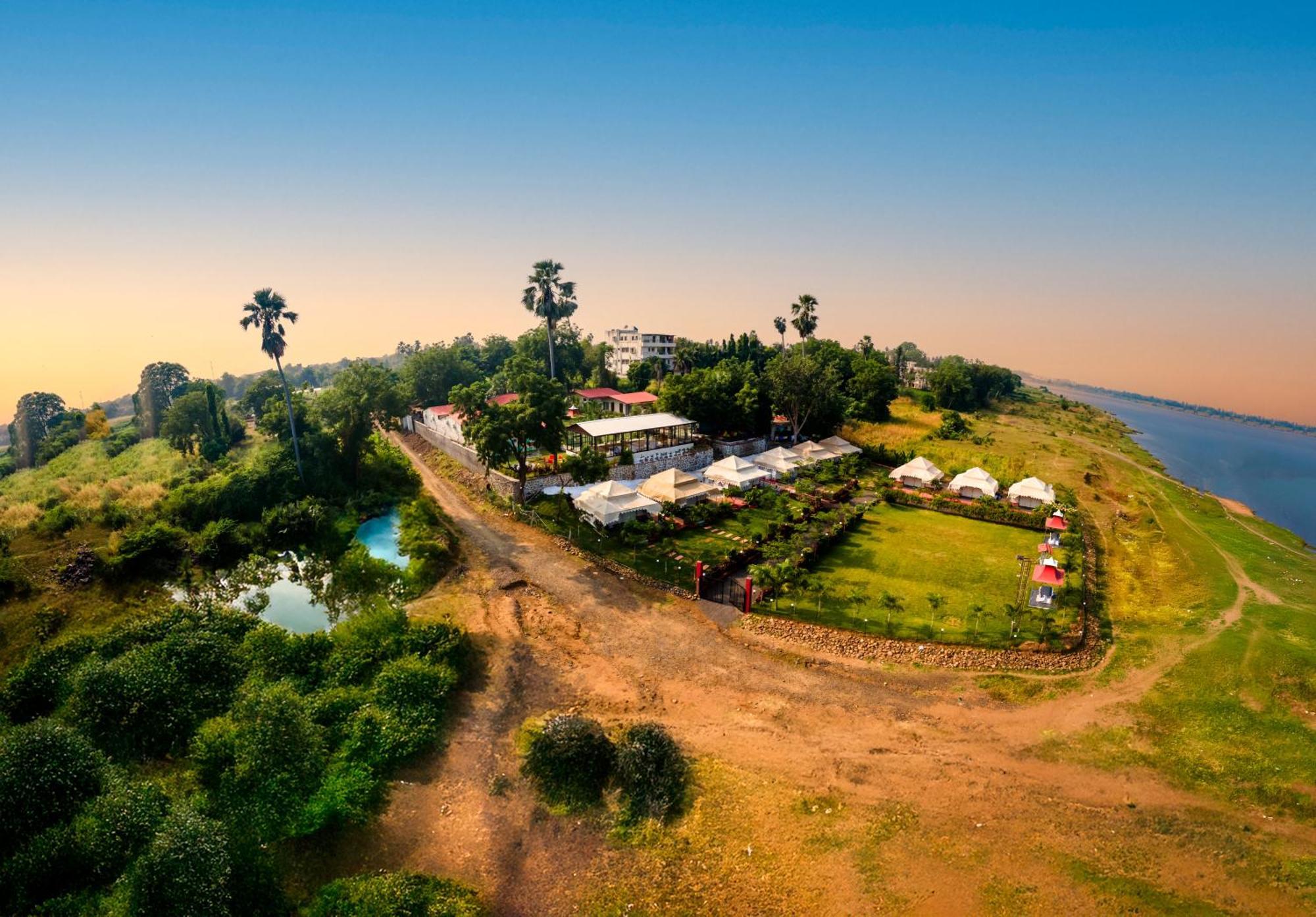 Riverview Tent Resort Kevadia Exterior photo